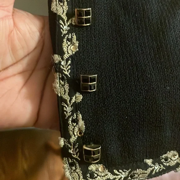 St.John Evening By Marie Gray skirt suit. - Picture 4 of 12